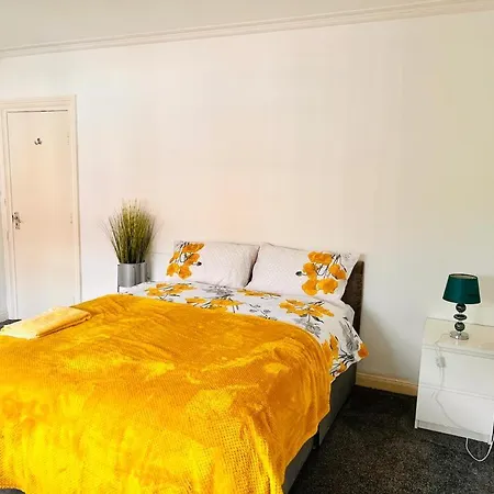 Private Close To And Centre بيت ضيافة
